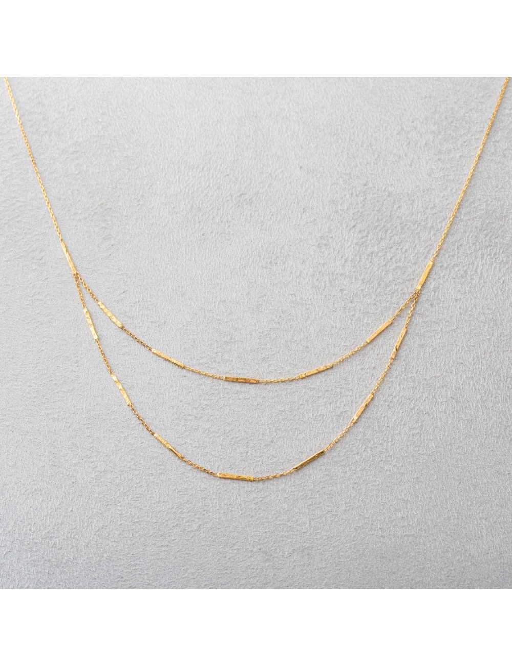Collier martelé et grungé.