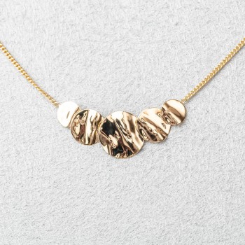 Collier motif ronds froissés en Or.