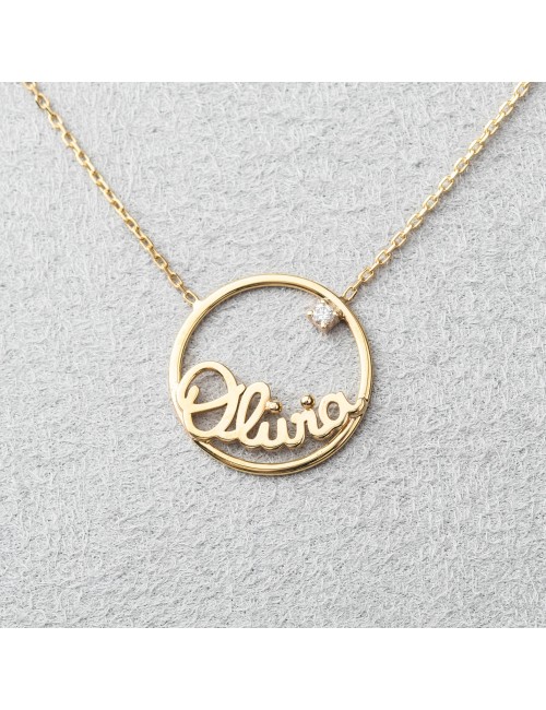 Collier prénom personnalisé en Or 9 carats.