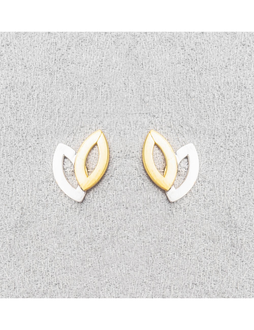 Boucle d'oreille femme grandes navettes bicolore. Boucle d'oreille femme grandes navettes bicolore.