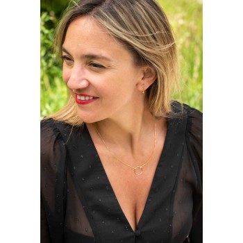 Boucle d'oreille femme double coeur et diamant de laboratoire.