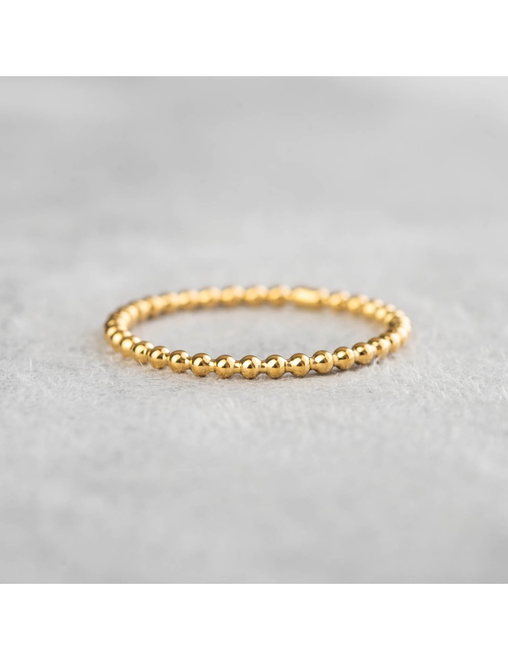 Bague femme fil perlé. Bague femme fil perlé.