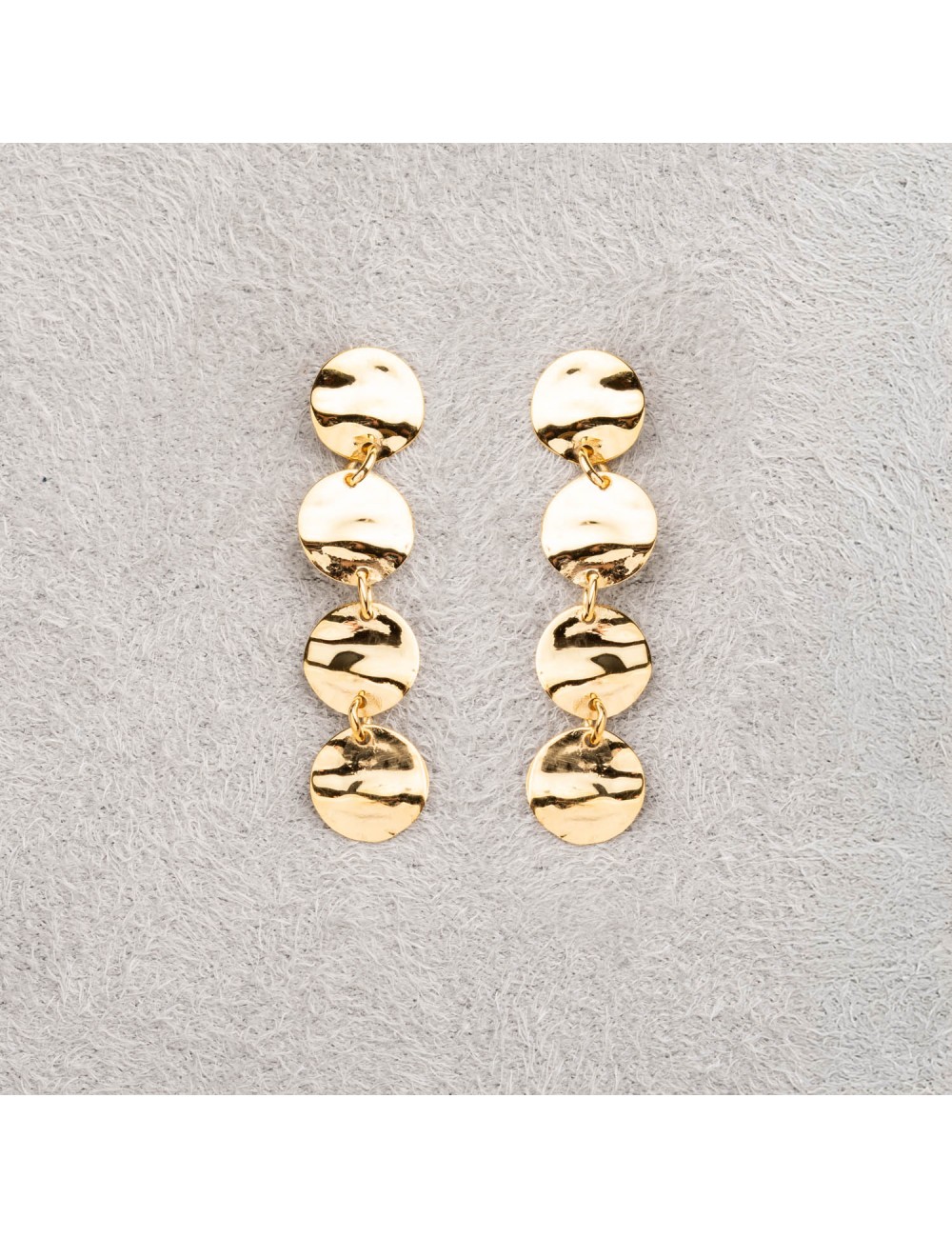 Boucle d'oreille femme chute de quatre rond froissé en or 9 carats.