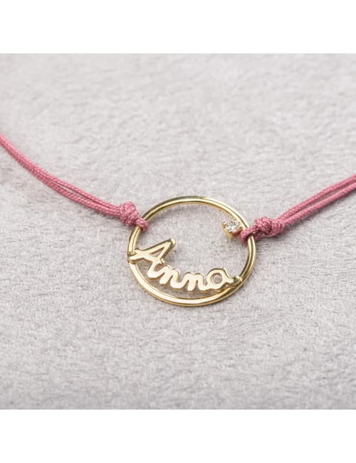 Bracelet femme personnalisable sur cordon réglable en or 9 carats.