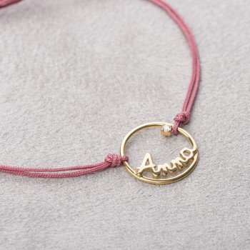 Bracelet femme personnalisable sur cordon réglable en or 9 carats.