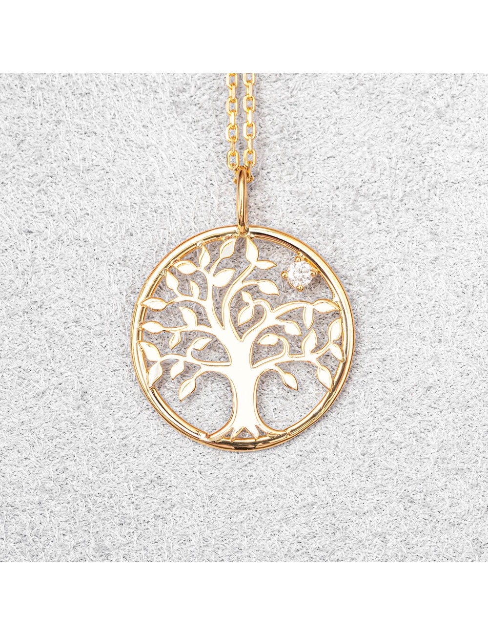 Pendentif arbre de vie avec diamant 0,03 carats en or 18 carats.